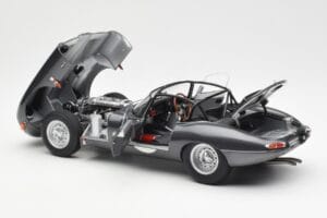 Jaguar E-Type Series 1 Coupe Lightweight Tumši Pelēks AUTOart 1:18 73647 Metāls — attēls 5 no 8