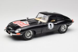 Jaguar E-Type Series 1 #1 British Racing Green Bburago 1:18 3018-M3 Metāls