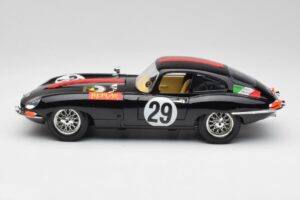 Jaguar E-Type #29 Melns Bburago 1:18 3018-M4 Metāls — attēls 4 no 8