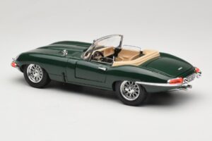 Jaguar E-Type Series 1 Roadster Zaļš Bburago 1:18 3016-M1 Metāls — attēls 7 no 8
