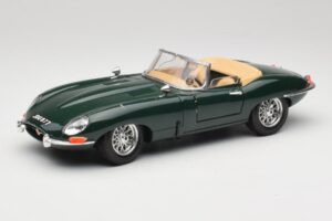 Jaguar E-Type Series 1 Roadster Zaļš Bburago 1:18 3018-M5 Metāls