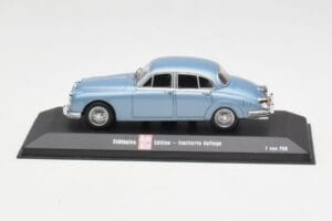Jaguar Mk II Blue Metallic Minichamps 1:43 433130604 Metāls