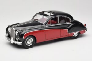 Jaguar Mk VIII Melns & Tumši Sarkans BoS Models 1:18 BOS408 Sveķi