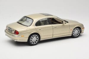 Jaguar S-Type X200 Bronzs Maisto 1:18 50332 Metāls — attēls 3 no 8