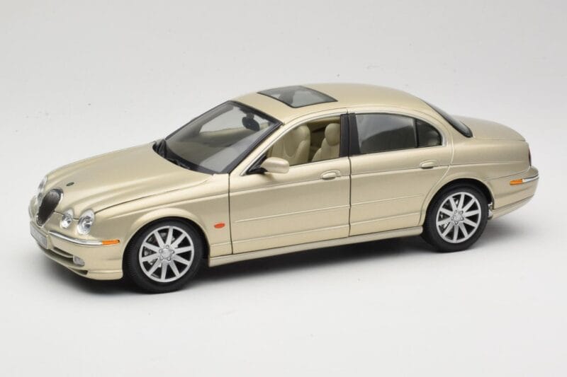 Jaguar S-Type X200 Bronzs Maisto 1:18 50332 Metāls