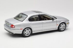 Jaguar X-Type Sudrabs Maisto 1:18 7271328 Metāls — attēls 3 no 8