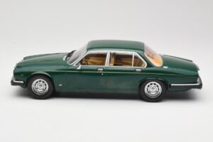 Jaguar XJ Series III Tumšizaļš MCG 1:18 MCG18175 Metāls — attēls 3 no 6