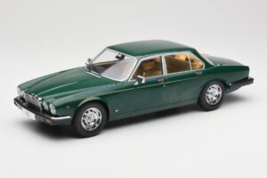 Jaguar XJ Series III Tumšizaļš MCG 1:18 MCG18175 Metāls