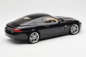 Jaguar XK-R X150 Midnight Melns AUTOart 1:18 73632 Metāls — attēls 3 no 8
