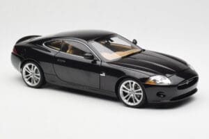 Jaguar XK-R X150 Midnight Melns AUTOart 1:18 73632 Metāls — attēls 6 no 8
