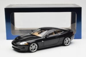Jaguar XK-R X150 Midnight Melns AUTOart 1:18 73632 Metāls — attēls 8 no 8