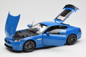 Jaguar XKR-S X150 French Racing Zils AUTOart 1:18 73641 Metāls — attēls 2 no 8