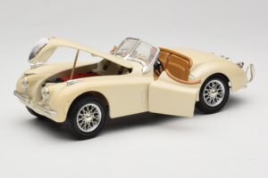 Jaguar XK120 Balts Eduscho 1:18 7482-1HTH Metāls — attēls 2 no 8