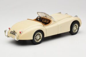 Jaguar XK120 Balts Eduscho 1:18 7482-1HTH Metāls — attēls 3 no 8