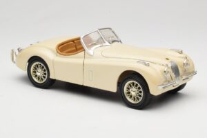 Jaguar XK120 Balts Eduscho 1:18 7482-1HTH Metāls — attēls 6 no 8
