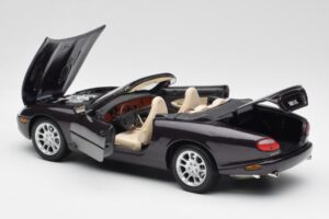 Jaguar XKR X100 Kabriolets Pelēks Maisto 1:18 50331 Metāls — attēls 5 no 8