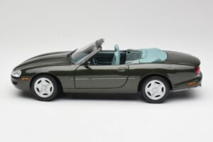 Jaguar XKR X100 Kabriolets Zaļš Maisto 1:18 37800-M1 Metāls — attēls 4 no 8