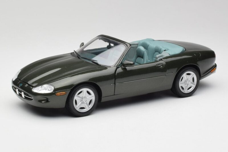 Jaguar XKR X100 Kabriolets Zaļš Maisto 1:18 37800-M1 Metāls
