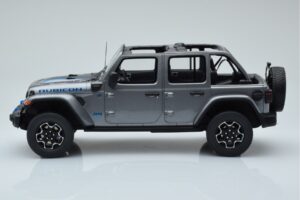 Jeep Wrangler 4xe Sudrabs GT Spirit 1:18 GT419 Sveķi — attēls 3 no 6