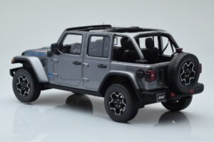 Jeep Wrangler 4xe Sudrabs GT Spirit 1:18 GT419 Sveķi — attēls 5 no 6