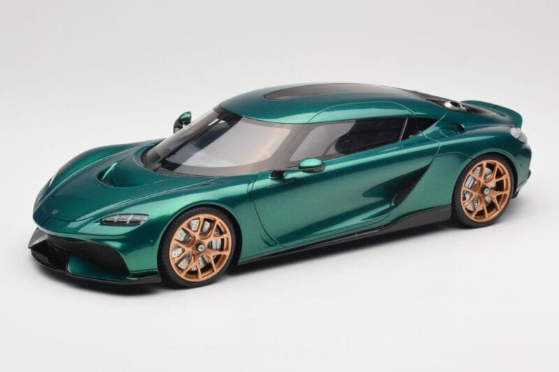 Koenigsegg Gemera Racing Green GT Spirit 1:18 GT888 Sveķi
