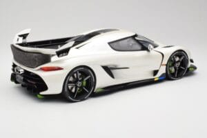 Koenigsegg Jesko Attack Crystal White Pearl GT Spirit 1:12 GT501 Sveķi — attēls 2 no 6