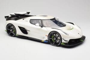 Koenigsegg Jesko Attack Crystal White Pearl GT Spirit 1:12 GT501 Sveķi — attēls 4 no 6