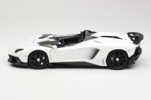 Lamborghini Aventador J Balts AUTOart 1:18 74674 Metāls — attēls 4 no 8