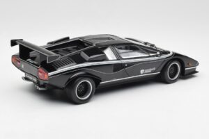 Lamborghini Countach LP500S Melns Kyosho 1:18 08326K Metāls — attēls 3 no 8