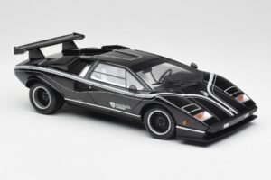 Lamborghini Countach LP500S Melns Kyosho 1:18 08326K Metāls — attēls 6 no 8