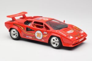 Lamborghini Countach Sarkans Bburago 1:18 3047 Metāls — attēls 6 no 8