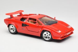 Lamborghini Countach Sarkans Bburago 1:18 3047-M1 Metāls — attēls 6 no 8