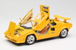 Lamborghini Countach Dzeltens Bburago 1:18 3037 Metāls — attēls 2 no 8