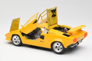Lamborghini Countach Dzeltens Bburago 1:18 3037 Metāls — attēls 5 no 8