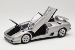 Lamborghini Diablo Sudrabs AUTOart 1:18 70071 Metāls — attēls 2 no 8