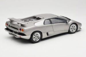Lamborghini Diablo Sudrabs AUTOart 1:18 70071 Metāls — attēls 3 no 8