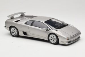 Lamborghini Diablo Sudrabs AUTOart 1:18 70071 Metāls — attēls 6 no 8