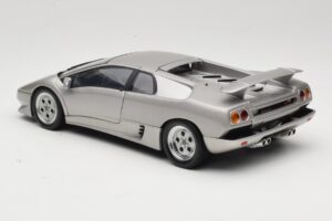 Lamborghini Diablo Sudrabs AUTOart 1:18 70071 Metāls — attēls 7 no 8