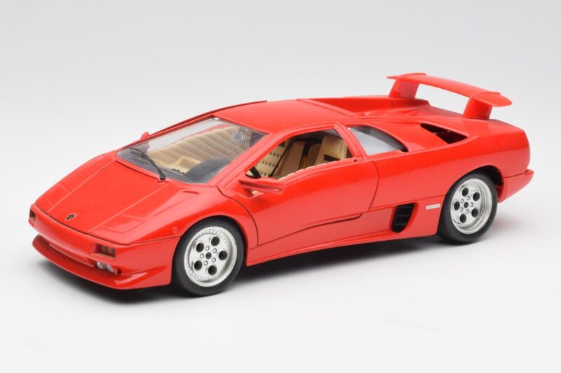 Lamborghini Diablo Sarkans Bburago 1:18 3028-M1 Metāls