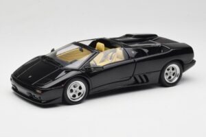 Lamborghini Diablo Roadster Melns AUTOart 1:18 70093-R1 Metāls — attēls 3 no 10
