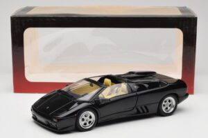 Lamborghini Diablo Roadster Melns AUTOart 1:18 70093-R1 Metāls — attēls 10 no 10
