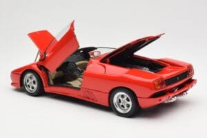 Lamborghini Diablo Roadster Sarkans AUTOart 1:18 70091 Metāls — attēls 5 no 8