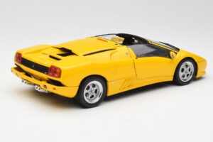 Lamborghini Diablo Roadster Dzeltens AUTOart 1:18 70092 Metāls — attēls 3 no 8