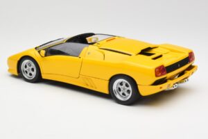 Lamborghini Diablo Roadster Dzeltens AUTOart 1:18 70092 Metāls — attēls 7 no 8