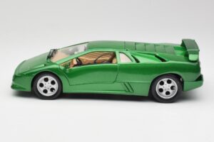 Lamborghini Diablo SE Zaļš Maisto 1:18 50303 Metāls — attēls 4 no 8