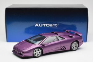 Lamborghini Diablo SE30 Jota Metallic Lillā AUTOart 1:18 79142 Kompozīts — attēls 8 no 8