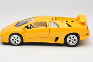 Lamborghini Diablo Dzeltens Bburago 1:18 3041 Metāls — attēls 4 no 8
