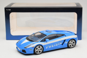 Lamborghini Gallardo Polizia AUTOart 1:18 74576 Metāls — attēls 8 no 8