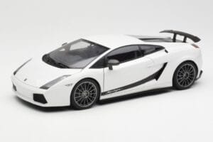 Lamborghini Gallardo Superleggera Monocerus Metallic Balts AUTOart 1:18 74585 Metāls