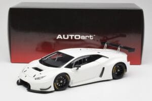 Lamborghini Huracan GT3 Balts AUTOart 1:18 81527 Metāls — attēls 8 no 8